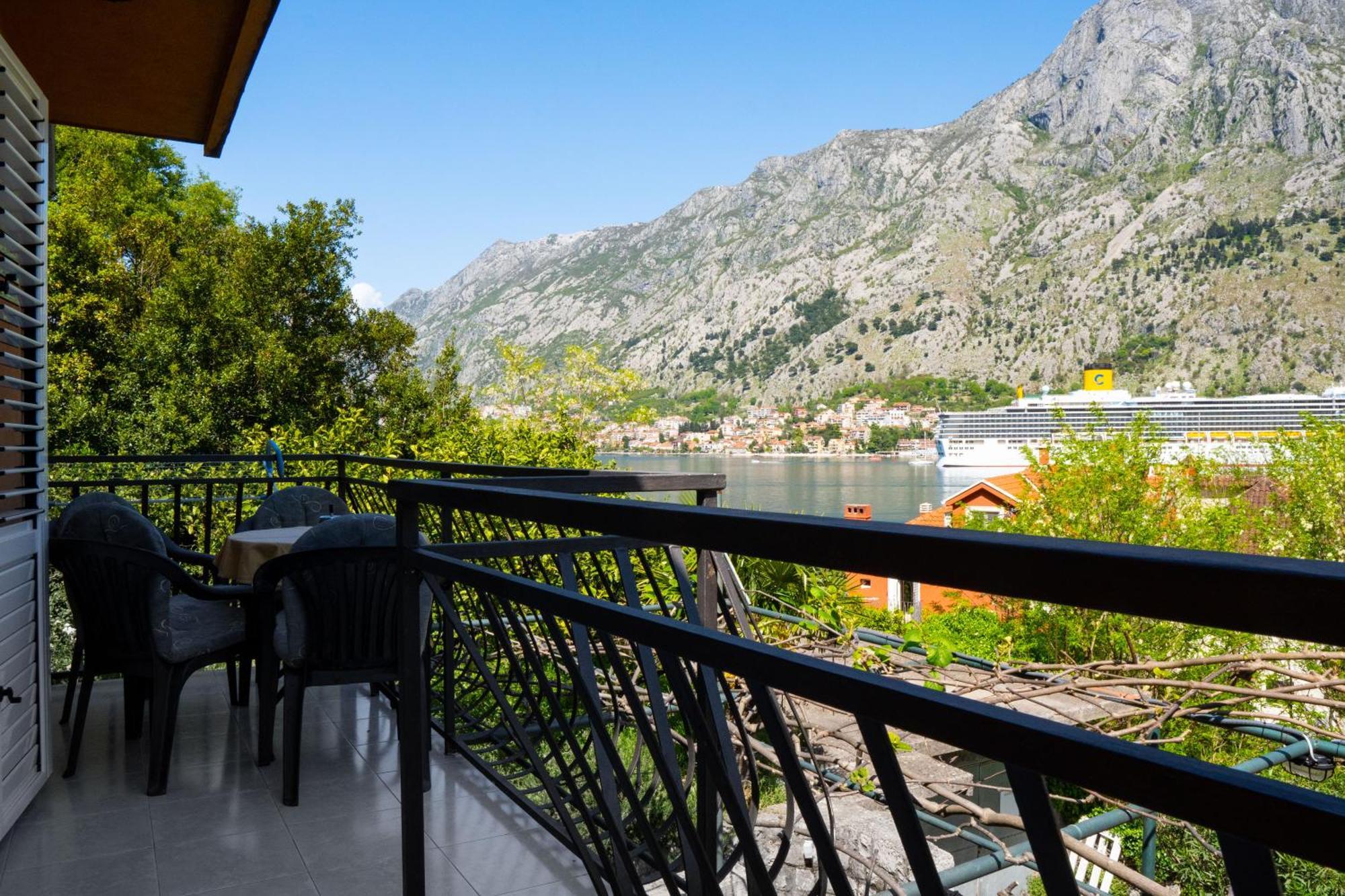 M&B Apartment Kotor Kültér fotó