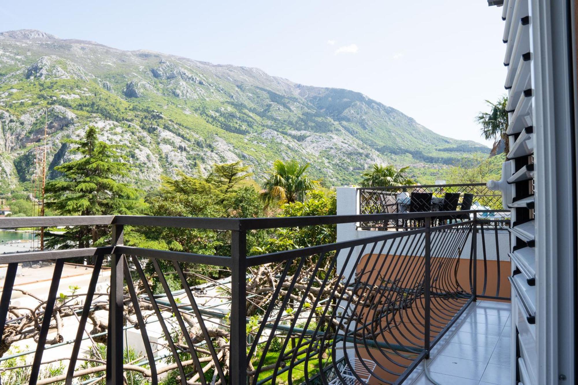 M&B Apartment Kotor Kültér fotó